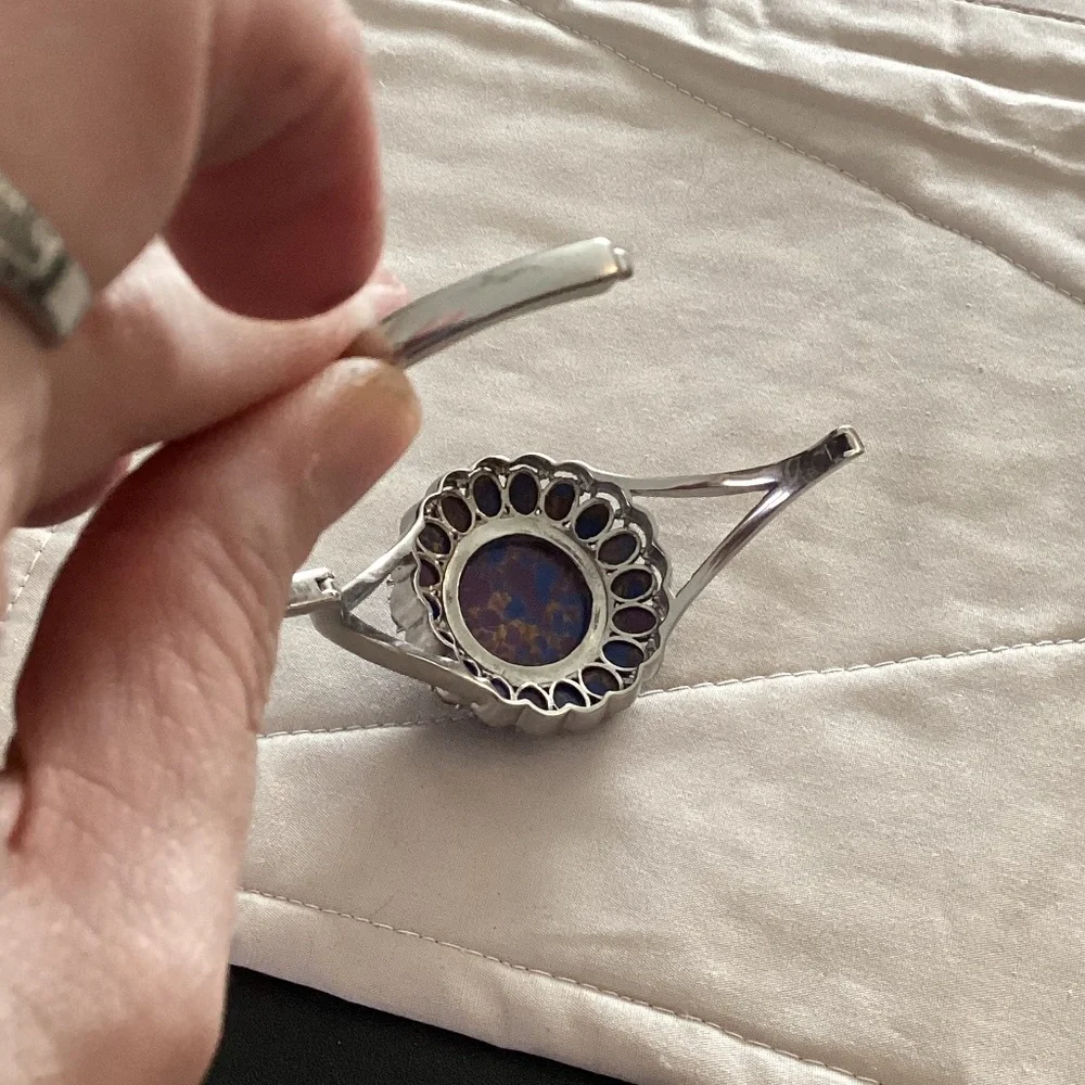 NWOT – Pure Stainless steel, Large round & oval Purple Dahlia bangle bracelet - Picture 11 of 16